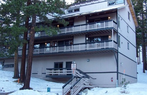Tahoe Village Condo | Heavenly Perennial VC-2A Tahoe Village, NV