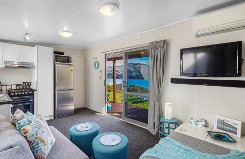 Robinsons Bay House | Hector's Tiny House - Akaroa Holiday Home