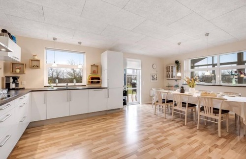 Skaven Strand House | "Hedevig" - 800m to the inlet by Interhome