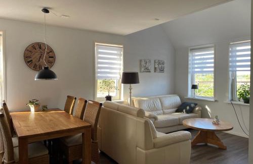 Buitenpost Apartment | Heerlijk hoek appartement net buiten het dorp