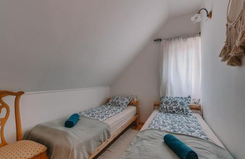 Csopak House | Hegyi Füge Vendégház