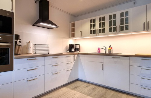 Uelzen Apartment | Heidezauber: Modern vacation apartment with terrace and fireplace