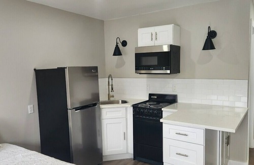 Kingwood Hotel | Heldreth Motel