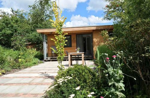 Anjum House | "Heleen" 6 pers, Lauwersmeer waterfront, full equipped and modern