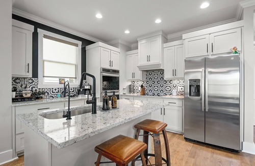 Helen House | Helen TreeTop Lodge: Rustic Luxury/Breathtaking Views/Ultimate Amenities