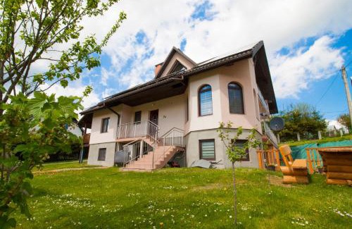 Lutowiska House | HELENOWO