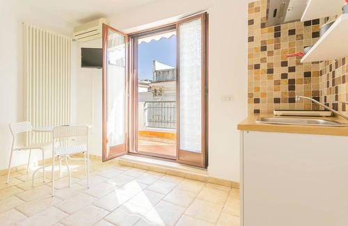 Conversano Apartment | Helios Rooms by Wonderful Italy