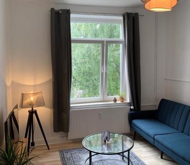 Neumuenster Apartment | Helle Freude! Modern Apartment in central Location