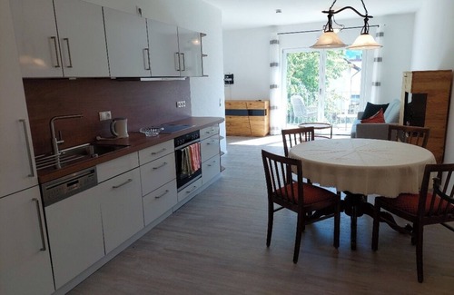 Buergstadt Condo | Helle, Gemütliche Ferienwhg
