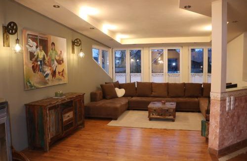 Oberloisdorf Apartment | Helle, offene Dachgeschosswohnung mit Terrasse