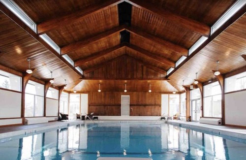 Southwest Calgary Condo | Hello to Garden, our Huge Apartment With Pool