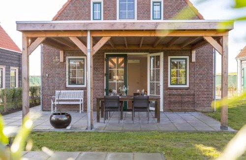 Ossenisse House | Hello Zeeland - Vakantiewoning Knuitershoek 104