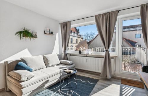 Braunschweig City Center Apartment | Hellohome I Gemütliches City Studio mit großer Dachterrasse & Parkplatz