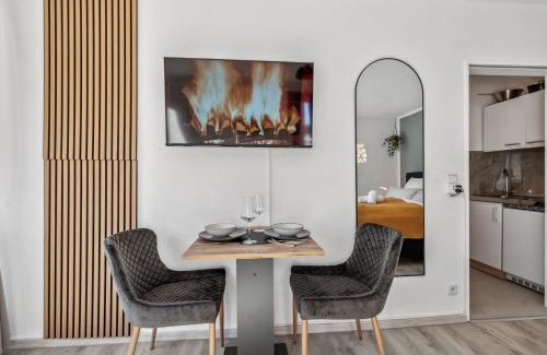 Braunschweig City Center Apartment | Hellohome I Gemütliches City Studio mit großer Dachterrasse & Parkplatz