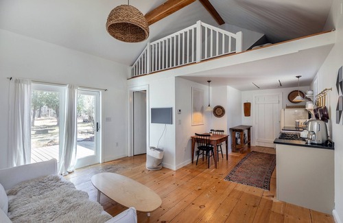 Goshen Apartment | Hemlock Hill Suite - 1-bedroom apartment with WiFi, AC in lovely Litchfield