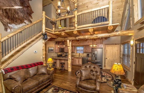 Cranmore Birches Ski Chalet | Hemlock · UNIQUE, LUXURY CHALET, CRANMORE, 2MIN TO TOWN