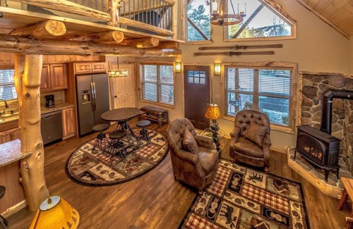 Cranmore Birches Ski Chalet | Hemlock · UNIQUE, LUXURY CHALET, CRANMORE, 2MIN TO TOWN