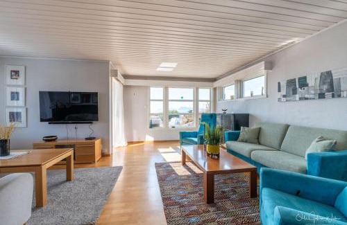Henningsvaer House | Henningsvær, Lofoten with fantastic view