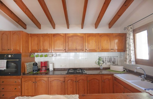 La Empedrola Villa | Heno- sea view, large house, private pool!