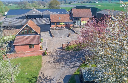 Walpole Cottage | Henry's Barn - UKC3168