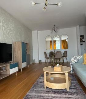 Baneasa Apartment | Herastrau Hideaway