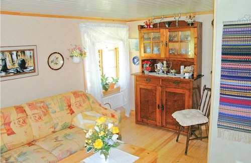 Asensbruk House | Here you will find a charmingly furnished small house just 300 m from lake Åklången.