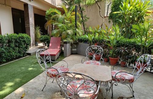 Delhi Apartment | Heritage home in Cannaught Place