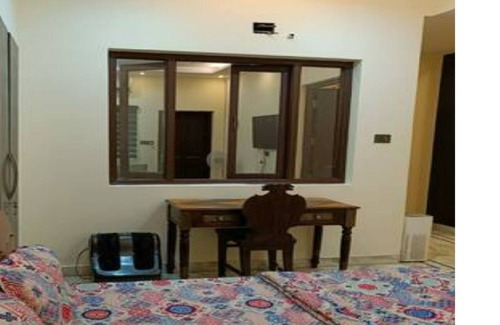 Delhi Bed & Breakfast | Heritage Home, Suite-1 CP