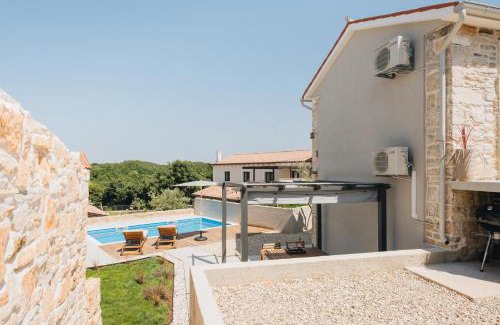 Valtura Villa | Heritage New Stone Villa Allegra - Private Swimming Pool & Garden
