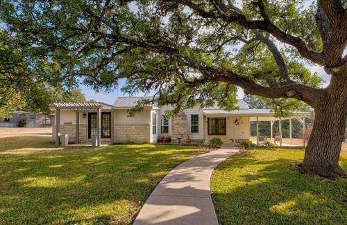 Driftwood Cottage | Heritage Oaks Haus