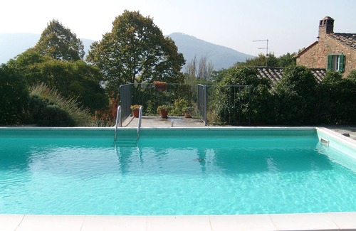 Cortona Villa | Heritage Tuscan Farmhouse with private swimming pool