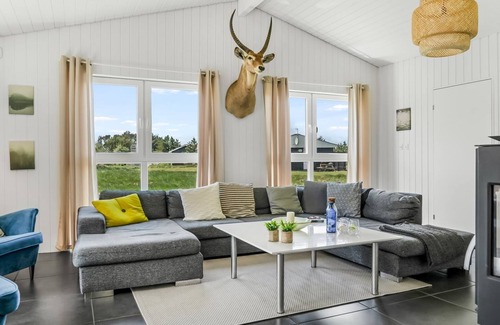 Lokken House | "Hermine" - 600m from the sea by Interhome