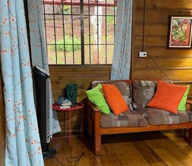 San Isidro de El General House | Hermosa Cabaña equipada, en medio de zonas verdes