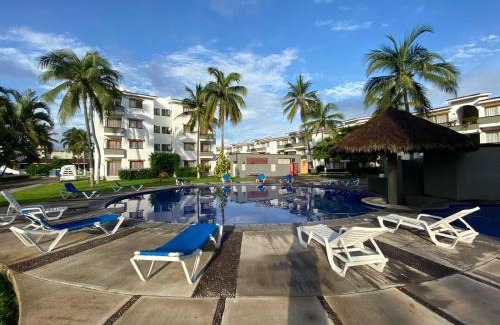 Manzanillo Apartment | hermoso condominio suites las palmas con alberca
