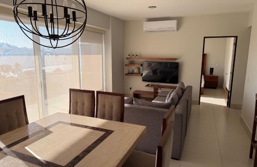 Olas Altas Apartment | HERMOSO DEPARTAMENTO DE LUJO EN MANZANILLO A PIE DE PLAYA EN PONTO HORIZONTE MANZANILLO. PARA HASTA 8 PERSONAS, DE LO MEJOR DE MANZANILLO. HERMOSA VISTA AL MAR