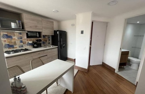 Medellin Apartment | Hermoso y Acogedor Apartamento en la 80