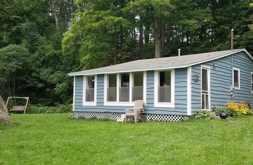 Bradford Cottage | Heron Hideaway: Lamoka Cottage w/Private 3/4 Acre Lot, 135' Flat Lakefront