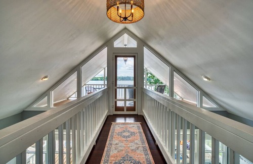 Prosperity House | Heron's Hideaway on Lake Murray