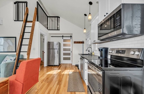 Paw Paw Lake Cottage | Heron's Nest I Paw Paw Lake Cottages I Huron #1