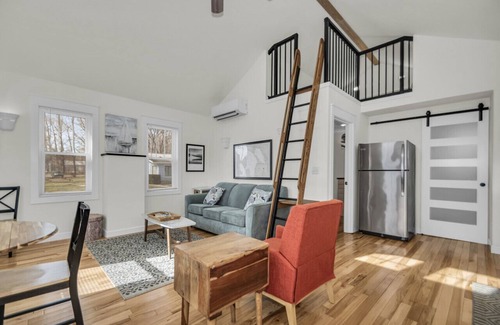 Paw Paw Lake Cottage | Heron's Nest I Paw Paw Lake Cottages I Huron #1