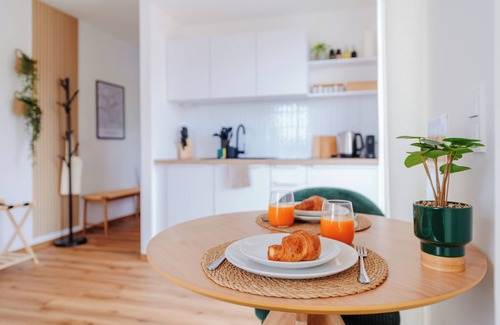 Goettingen Apartment | hestlehomes: City Villa on the Leine No. 1 – central, stylish, and cozy