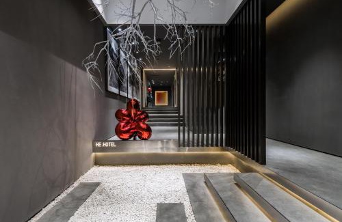 Beilin Hotel | HeSu Hotel & Suites - Near The Bell Tower & Yongning Gate & Xi'an City Wall - Spacious rooms featuring King or Double Queen beds - Exclusive 2&3-Bedroom Family Suites with Expansive Living Rooms - Cat Café-Curated Itineraries - The Ultimate All-Show Deal