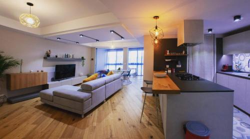 Nou Moles Apartment | Hexagonal Design Apartment