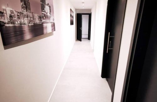 Winterhude Apartment | HH 02 by ROCKCHAIR - SUPERHOST Status - Modernes Apartment mit sonnigem Balkon & premium Boxspringbetten in Winterhude - Hamburg Top Geheimtipp