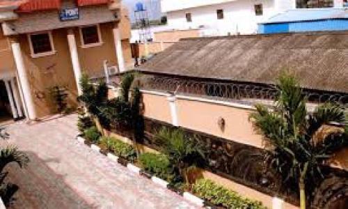 Oshodi-Isolo Cabin | Hi Point Hotel and Suites - Deluxe