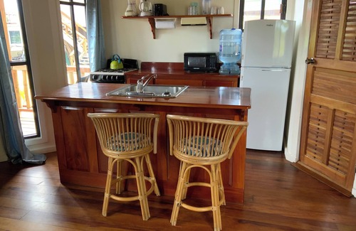 Hopkins Apartment | Hibiscus Cabana - A cozy studio with AC and WiFi in welcoming Hopkins Village