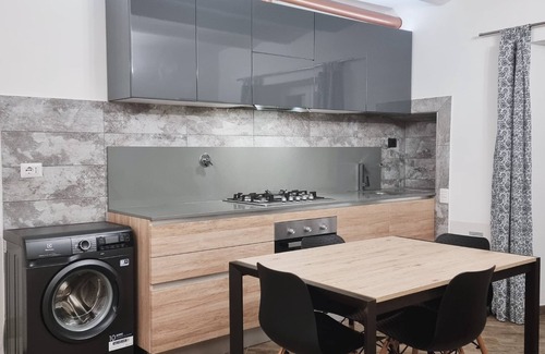 Santissima Annunziata Apartment | Hibiscus Florence Apartment. Modern apartment in the heart of Florence