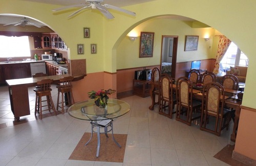 Black Rock Villa | Hibiscus - Holiday Home with the Caribbean Sea on its Doorstep!