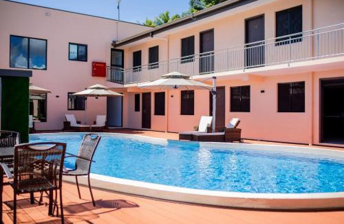 Martintar Hotel | Hibiscus Suites And Residences