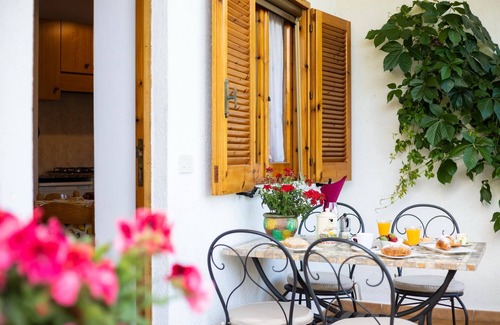 Tropea Apartment | Hibiscus Uno Tropea Apartments
